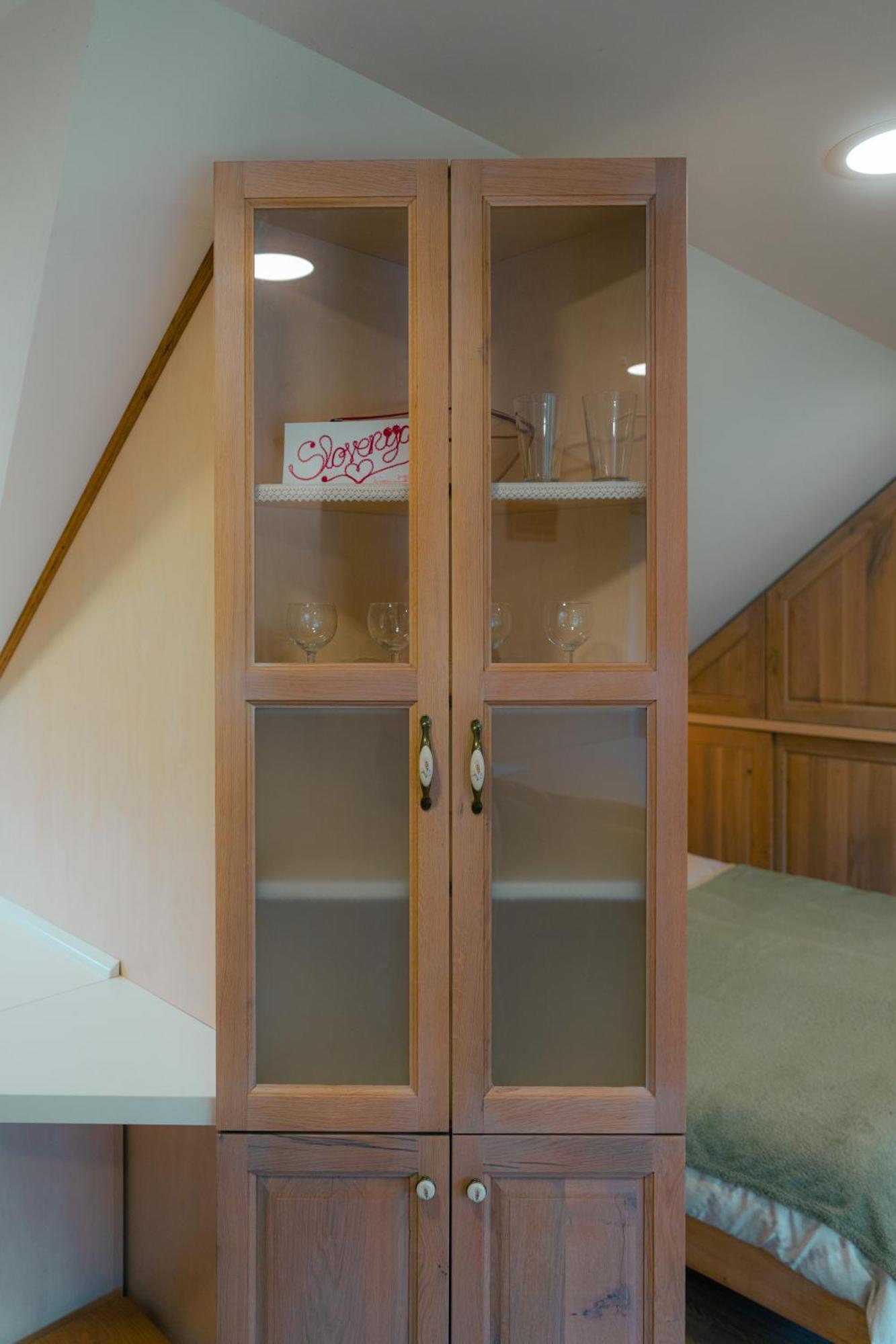 Country Retreat, Near Ljubljana City, Apartma Na Vasi, Blizu Mesta Ljubljana Appartement Medvode Buitenkant foto